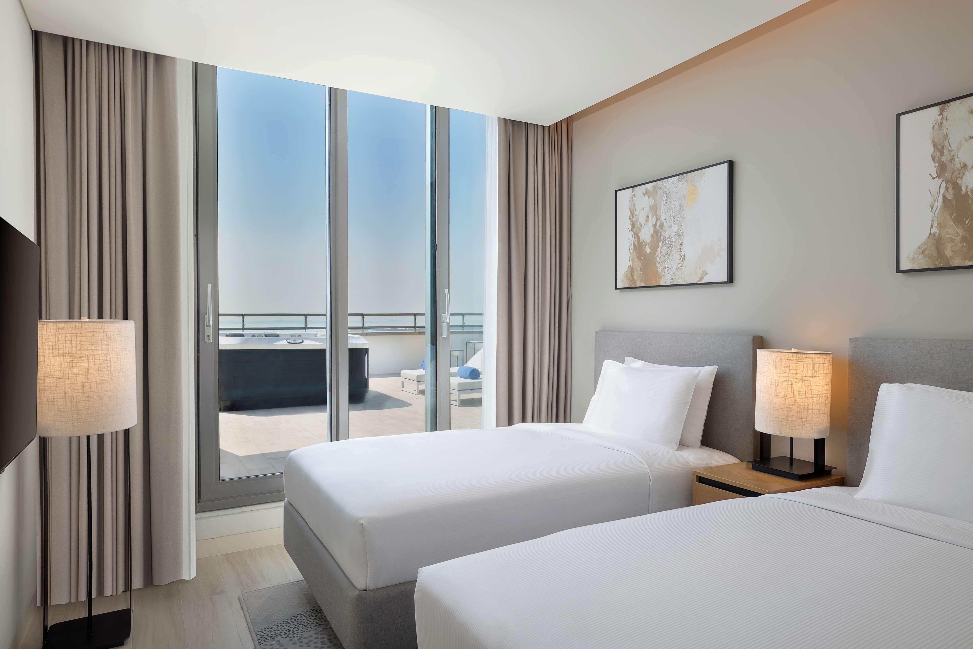 Doubletree By Hilton Abu Dhabi Yas Island Residences Екстериор снимка