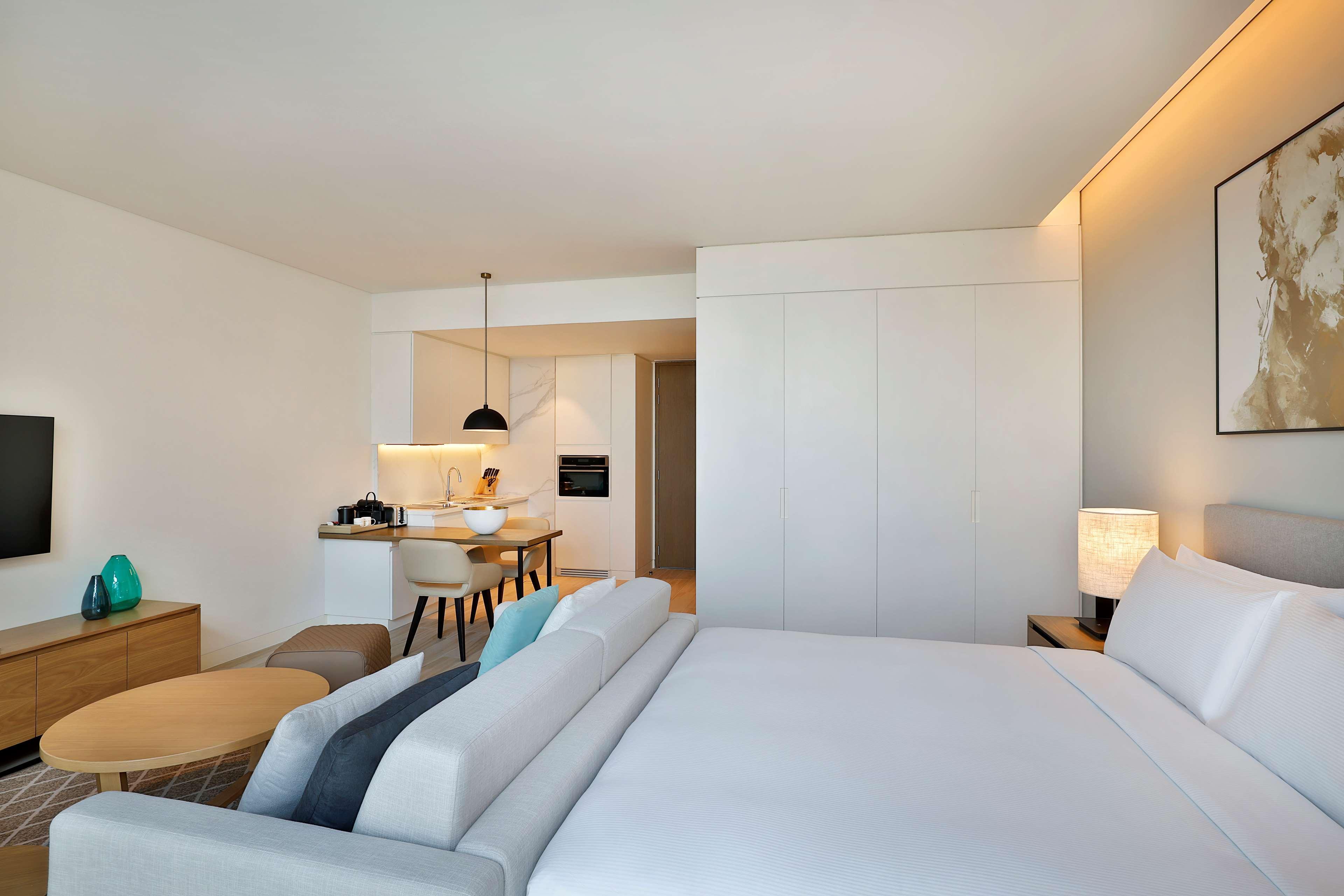 Doubletree By Hilton Abu Dhabi Yas Island Residences Екстериор снимка